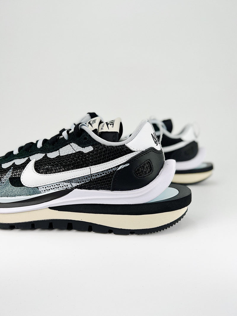 Nike x Sacai VaporWaffle Black